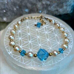 Vintage Pearl and Blue Crystal Bracelet